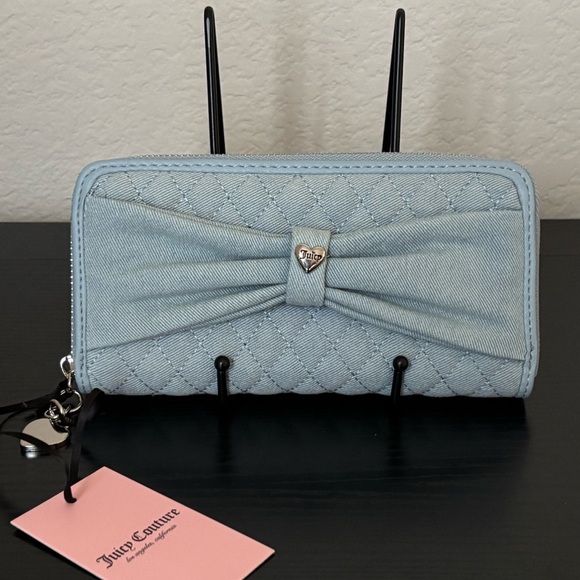 NWT Juicy Couture Quilted Denim Wallet - Picture 1 of 8